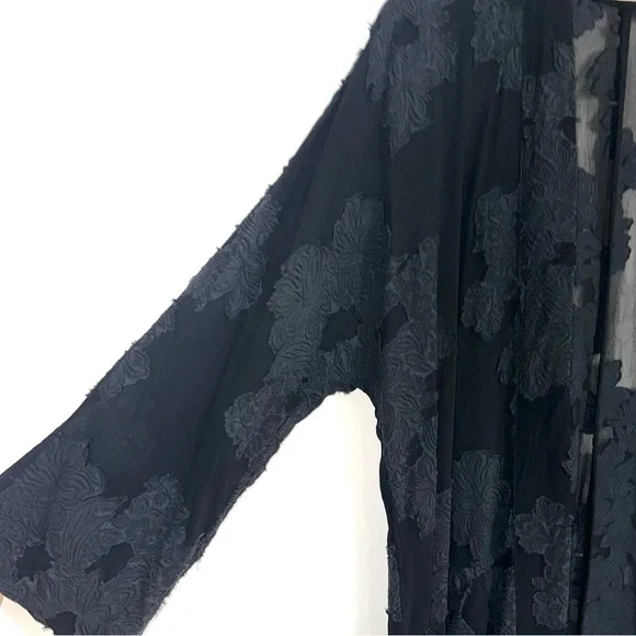 Aritzia Wilfred Black Durante Robe Sheer Floral duster - Picture 3 of 14